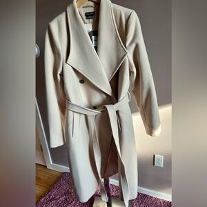 City Chic cream-colored coat in Plus size M